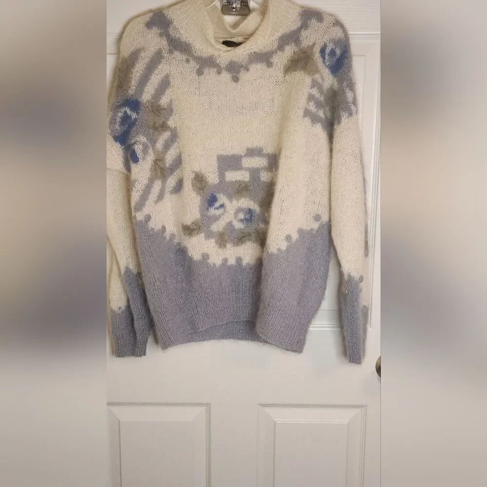 Vtg Top Secret L White Gray MOHAIR Blend Lslv Tight Floral Knited Women Sweater